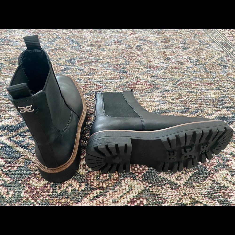 Sam Edelman Chelsea lug boots